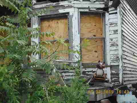 6045 Larkins (4)_m.jpg